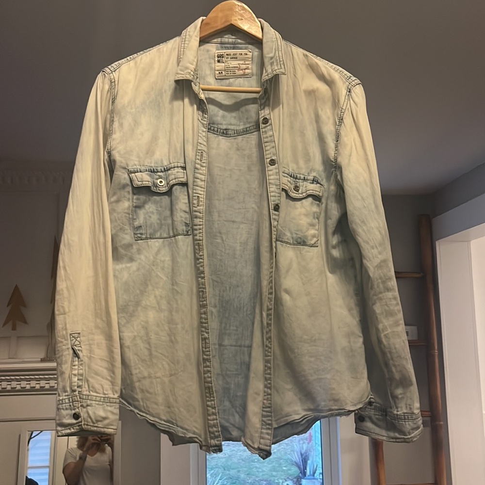 Garage chambray M button down - Picture 2 of 7